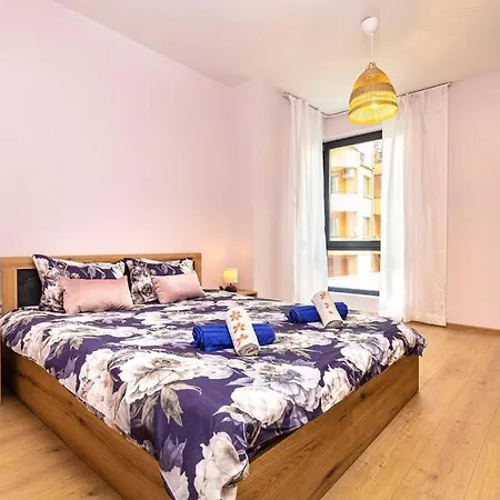 アパート Brand New Modern 1br With Private Parking Included *