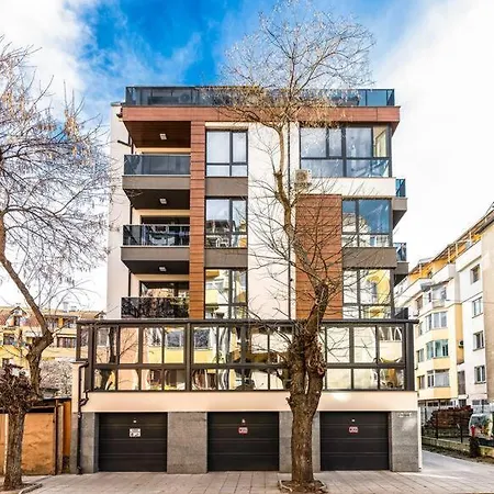 Brand New Modern 1br With Private Parking Included アパート プロヴディフ
