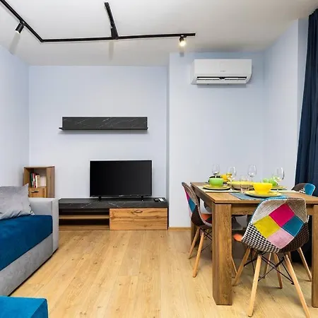 Brand New Modern 1br With Private Parking Included プロヴディフ
